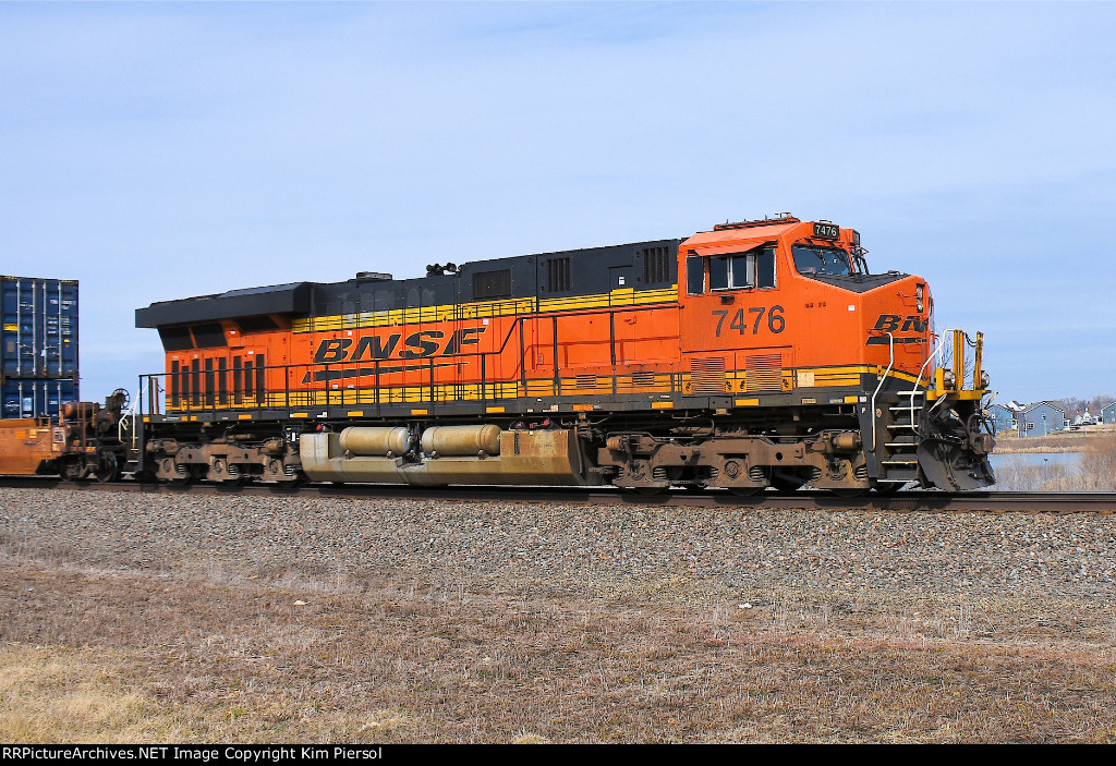 BNSF 7476